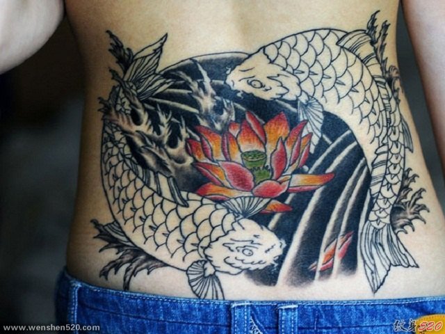 10款设计华丽的锦鲤纹身图案