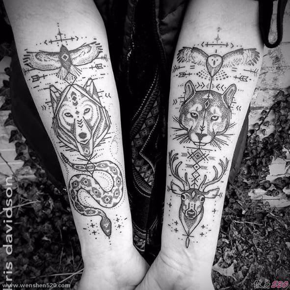 纹身师克里斯·戴维森的神圣点刺纹身图案