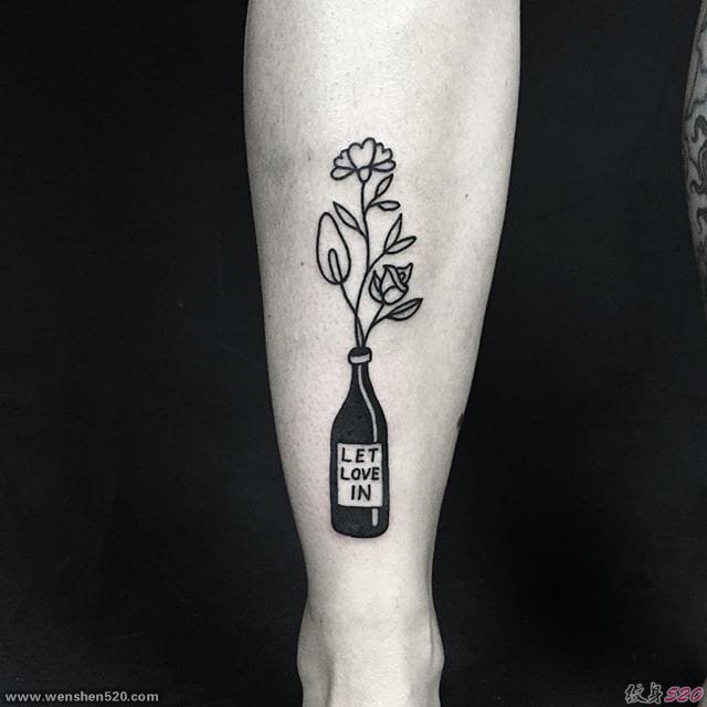 黑色点刺纹身图案作品来自罗素