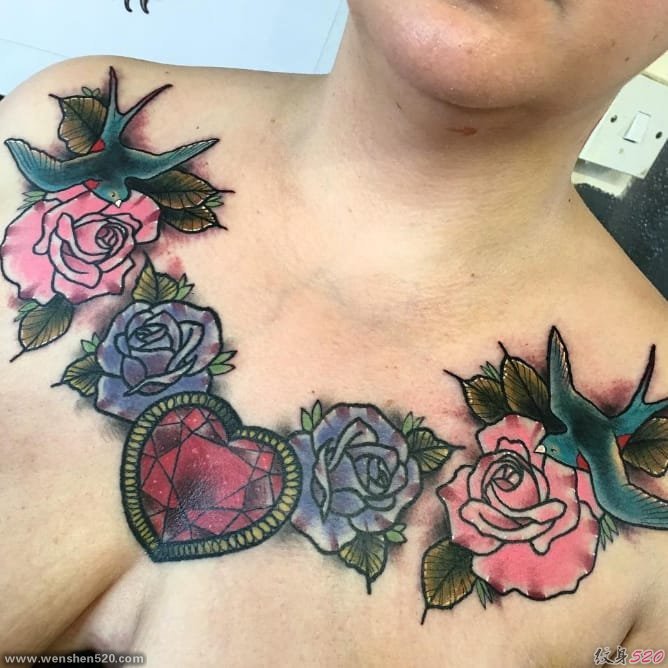 十款女性花满胸纹身图案