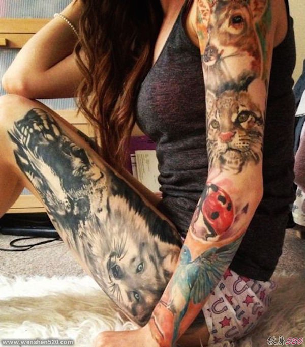 女性性感的大腿部纹身图案