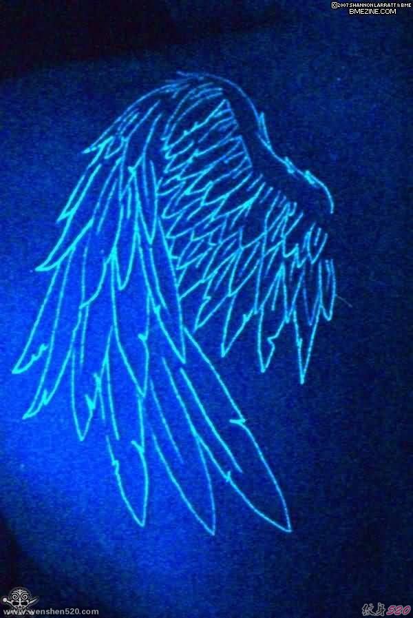 帅气的隐形的翅膀荧光鸽子血隐形纹身图案