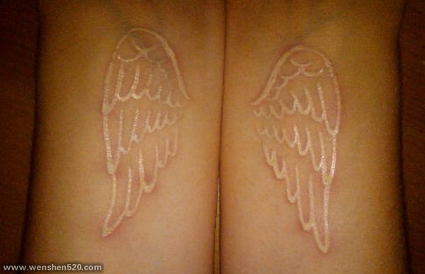 帅气的隐形的翅膀荧光鸽子血隐形纹身图案
