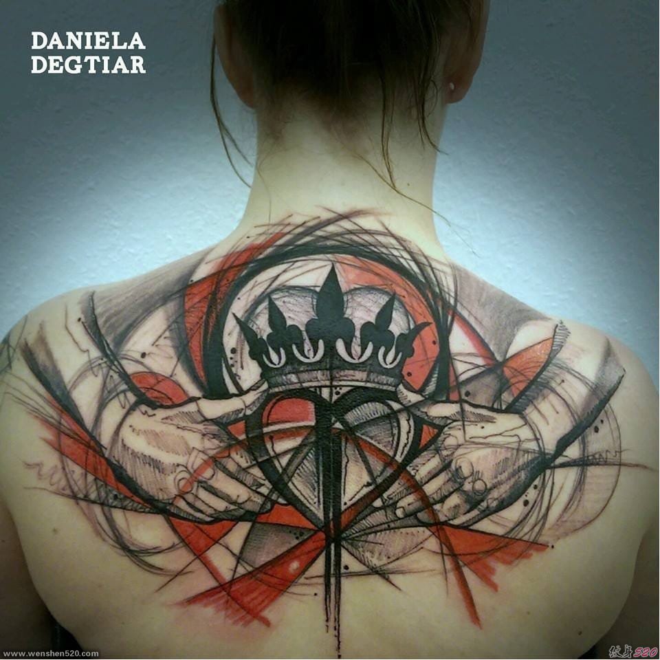 图形素描风格纹身图案来自丹妮拉