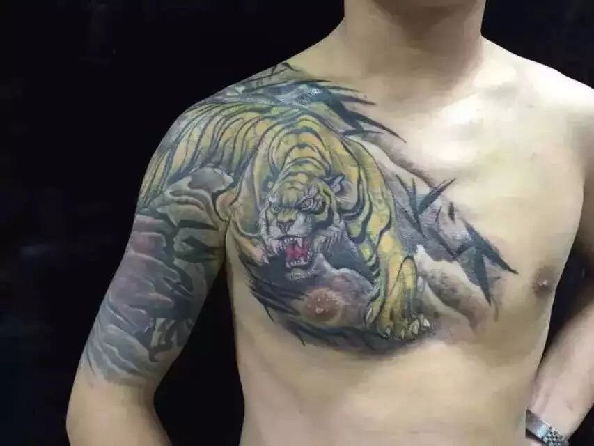 安徽合肥火鳯堂纹身图案作品