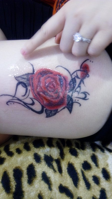 玫瑰之星纹身图案