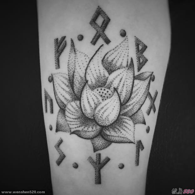 冰岛纹身艺术家阿巴内罗多款精致的黑色点刺纹身图案