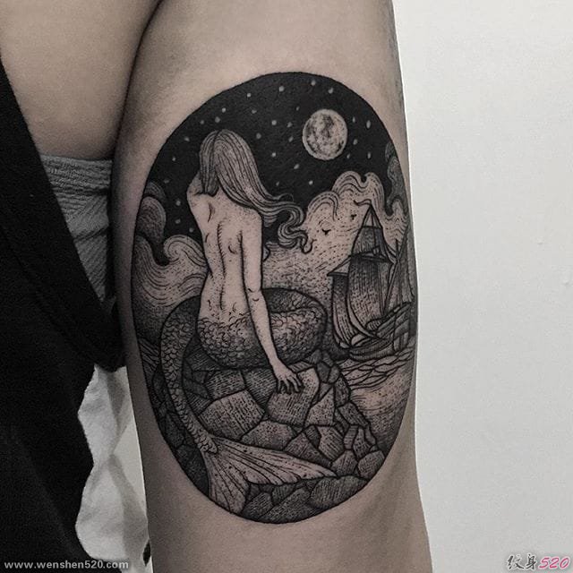 很棒的有魅力的黑色点刺纹身图案来自托马斯•贝茨