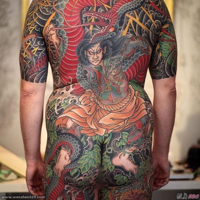 八款男性大胆的满背大面积彩色纹身图案