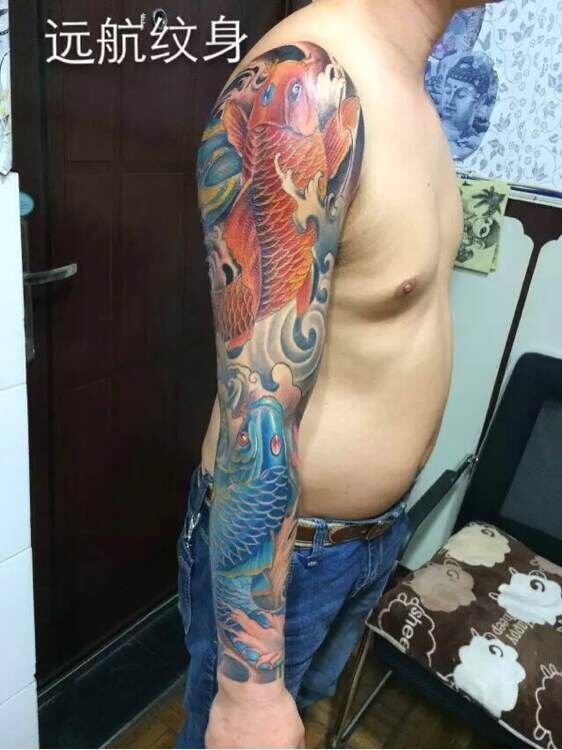 男性彩色花臂鱼纹身图案|花臂鱼纹身|前洲纹身店|前洲纹身名店