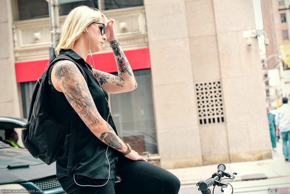 欧美纹身女纹身图案