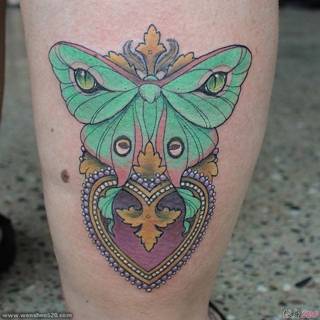 漂亮的新传统（Neo-traditional）纹身图案来自乔治娜