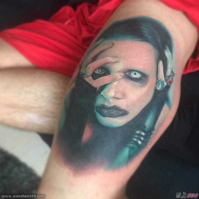 ps逼真纹身性感撕裂的女人纹身图案来自保罗·阿克