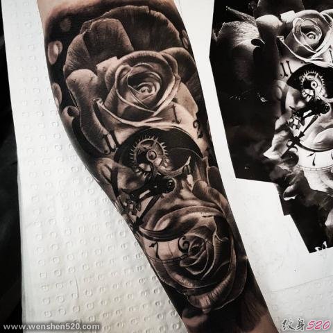 手臂和腿部上的各种时钟纹身图案