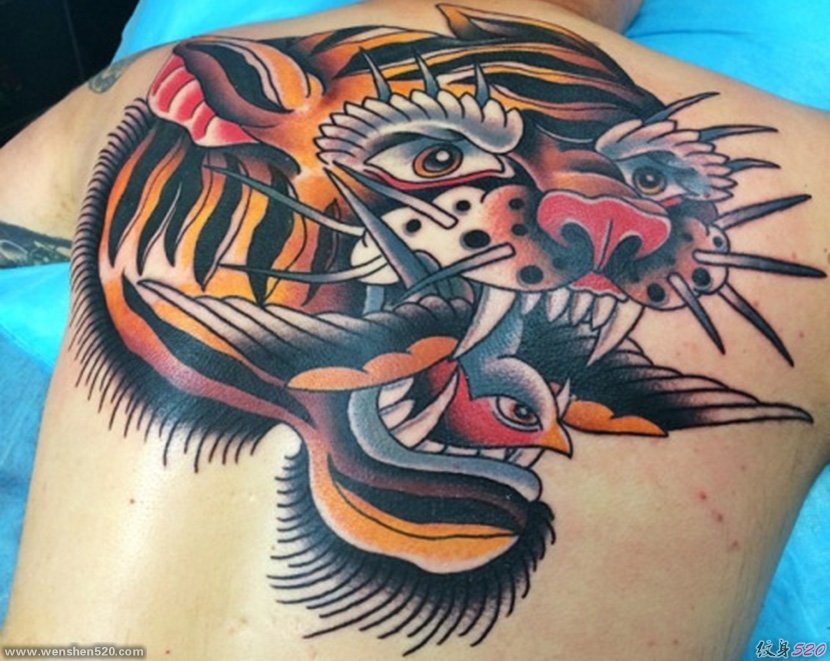 很帅气很凶猛的老虎纹身图案