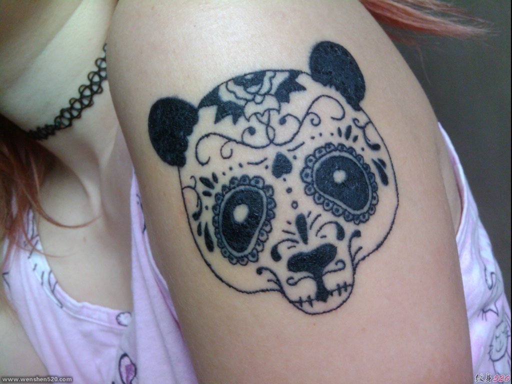 可爱的黑白熊猫纹身图案