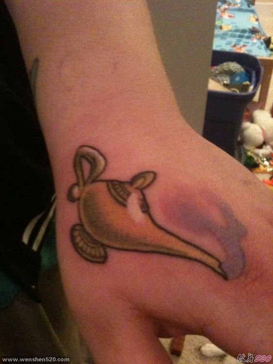 多款精致的阿拉丁神灯纹身图案