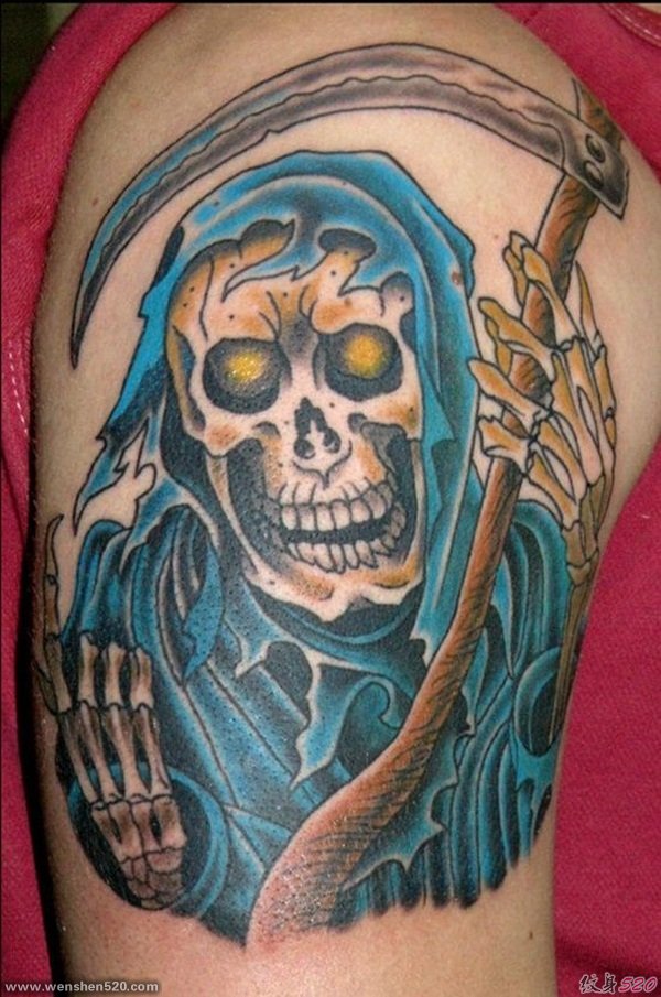 男性手大臂上帅气的死神纹身图案