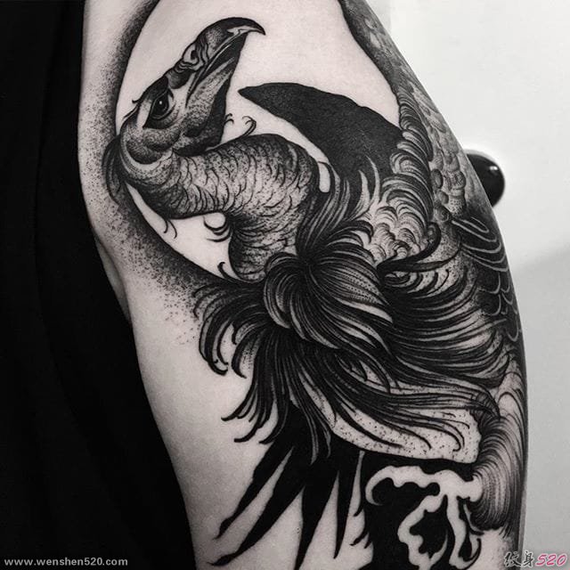 11款霸气十足的黑色秃鹰纹身图案