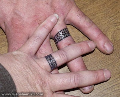 情侣恋人手指关节上的各种指环纹身图案