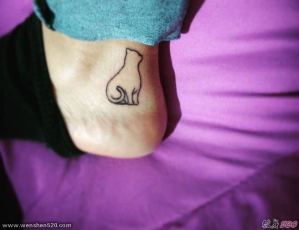 30款多种风格可爱的宠物猫纹身图案