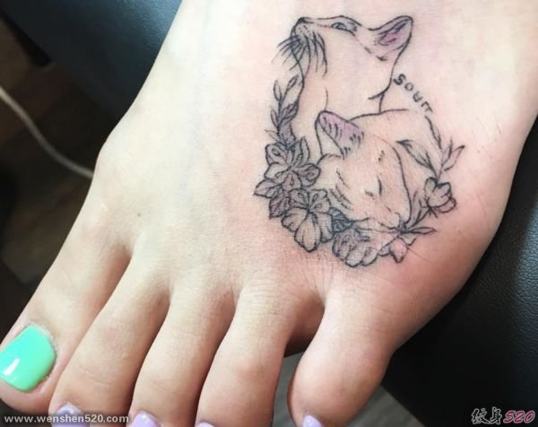 30款多种风格可爱的宠物猫纹身图案