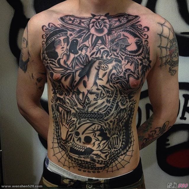 男子喜爱的头骨和人物头像和动物的满背纹身图案