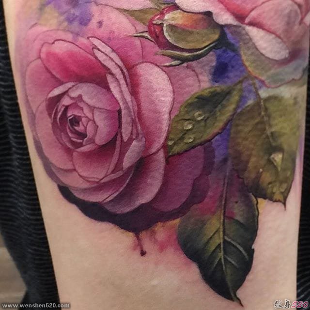 漂亮的水彩花卉来自于纹身师萨曼莎·福特