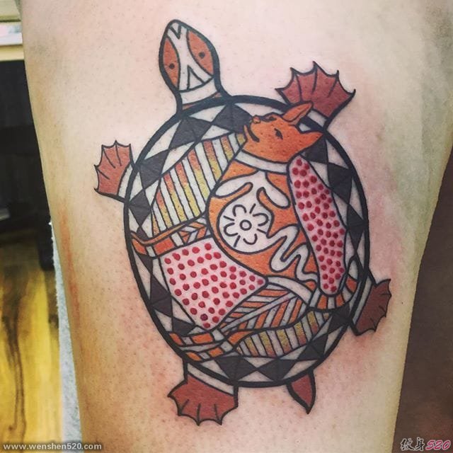 非常受启发的原始生物纹身图案来自于纹身师卢