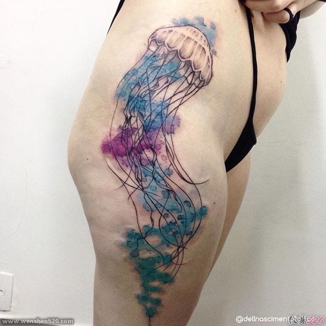 精致的水彩纹身图案来自于纹身师戴尔