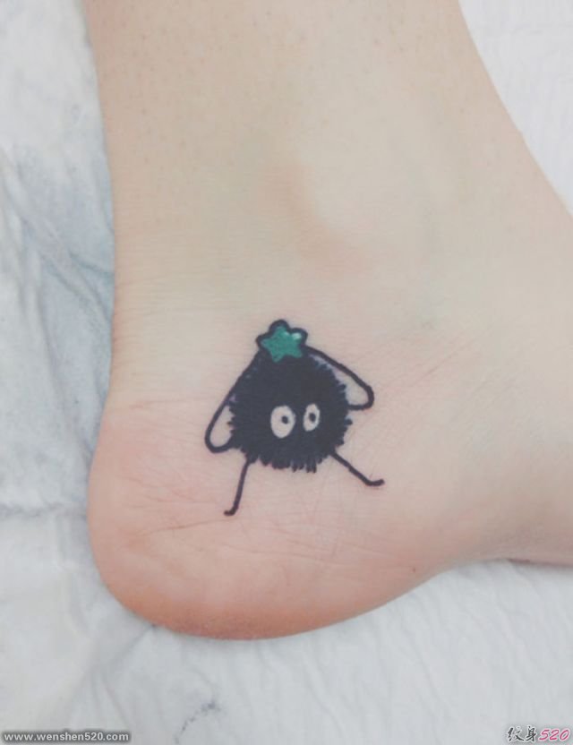 吉卜力工作室来自宫崎骏卡通电影的纹身图案