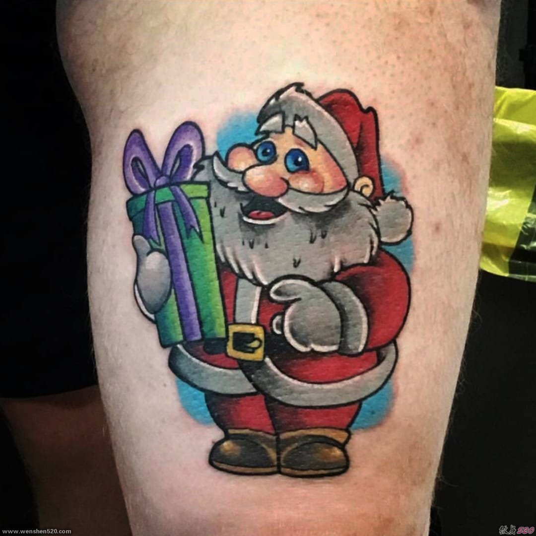 可爱的彩色的水彩圣诞老人纹身图案