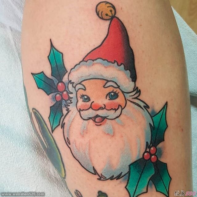 可爱的彩色的水彩圣诞老人纹身图案