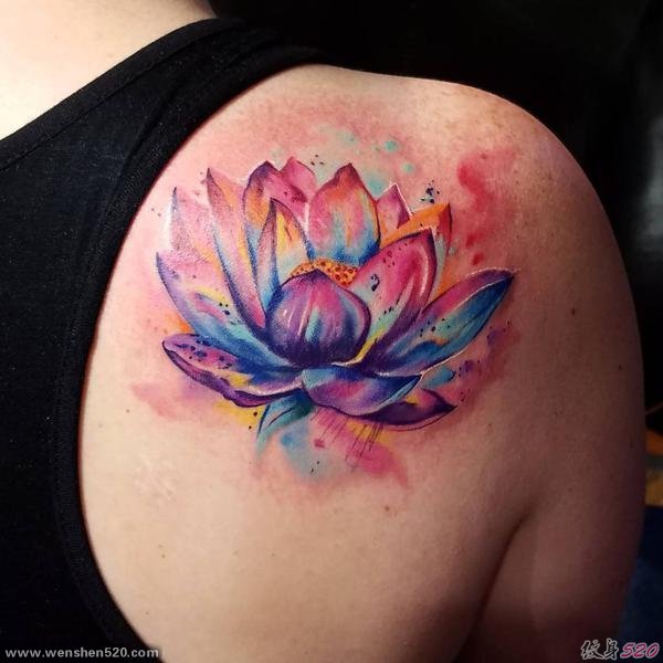 多款精致漂亮的莲花纹身图案