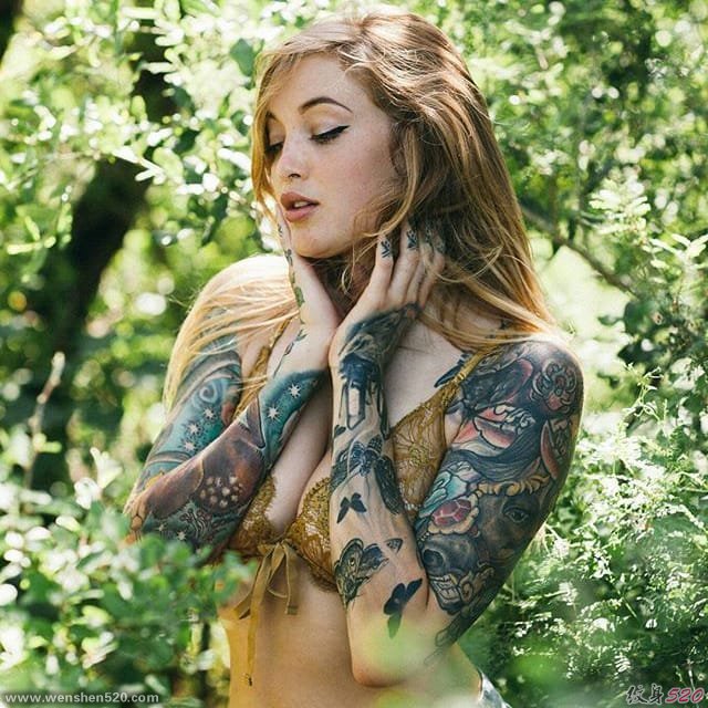 欧美性感纹身女性欣赏