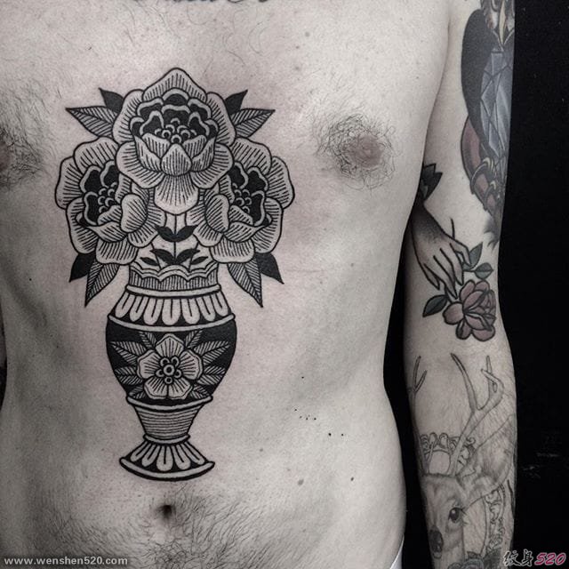 多款精致的纯手工黑线抽象纹身图案来自伊恩