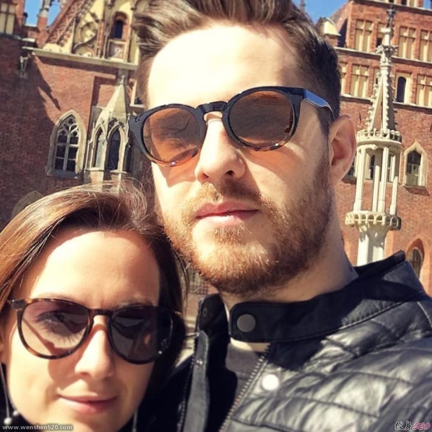 才华横溢的双重曝光轮廓纹身图案来自安德烈