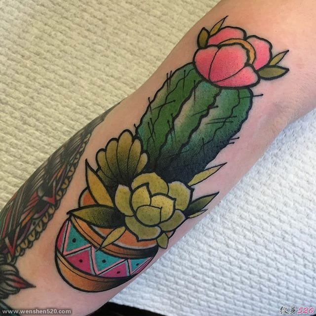 美丽的小清新花和植物纹身图案来自蒂莉