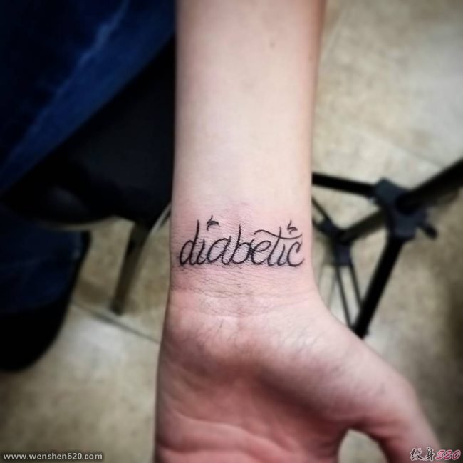 多款手腕上的小清新纹身图案