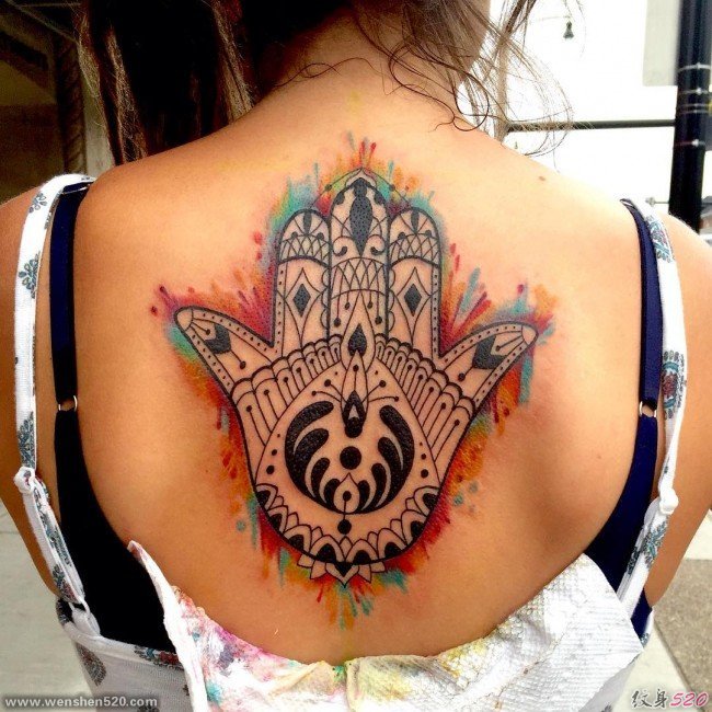 多款女孩背上漂亮的法蒂玛之手纹身图案