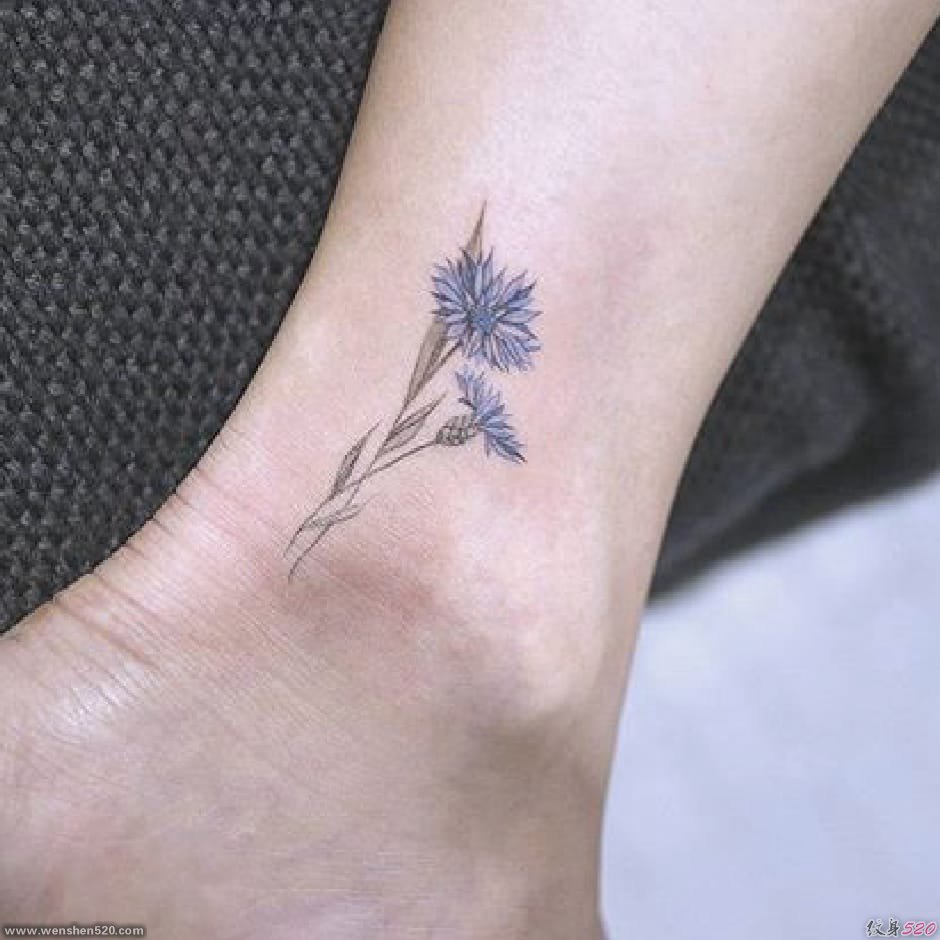 非常小非常可爱的花卉纹身图案女生小清新风格