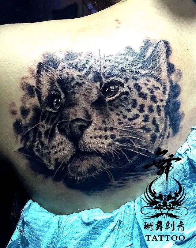 写实纹身，女性纹身，高级灰，豹，动物，可爱