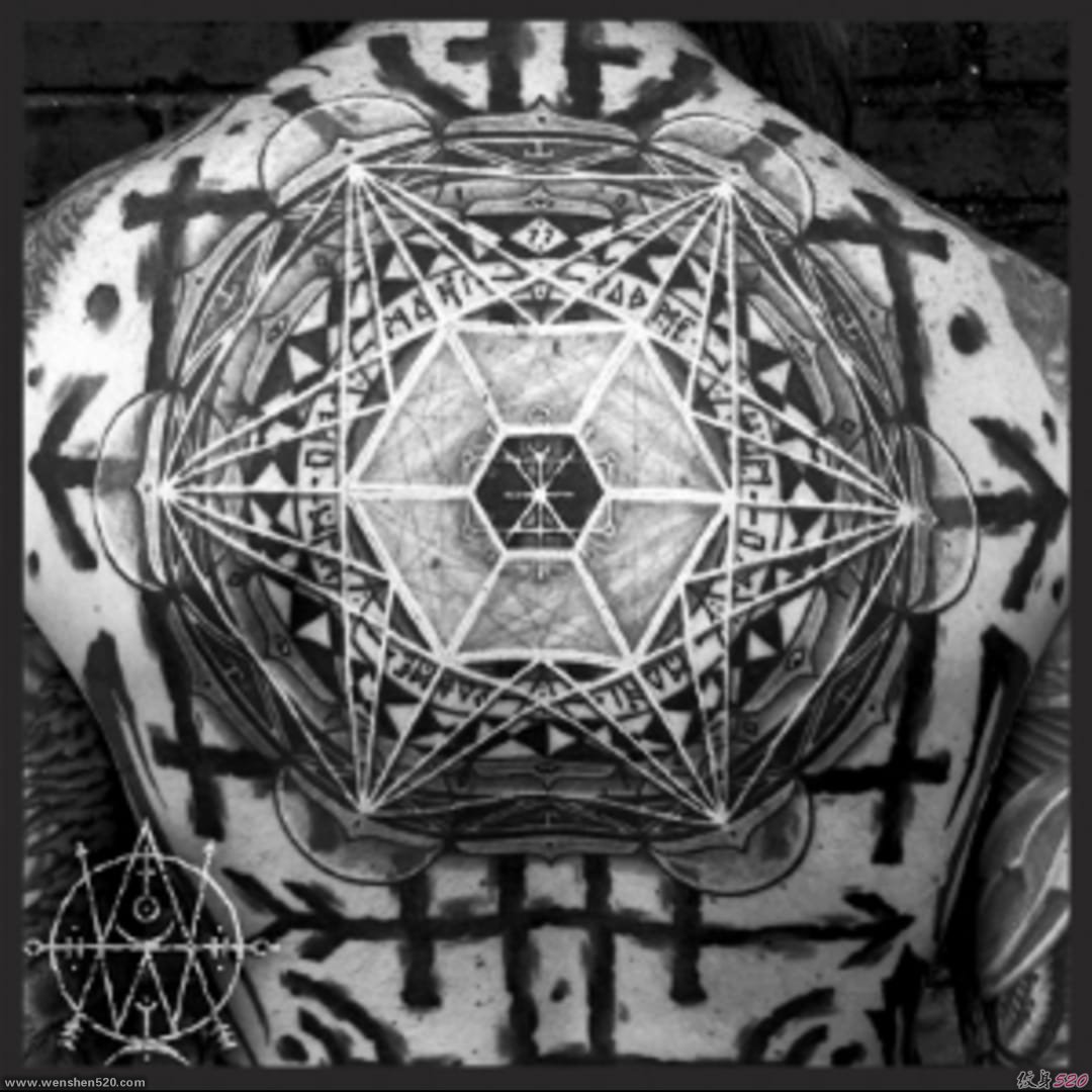 黑色神圣的立体几何梅塔特隆立方体纹身图案