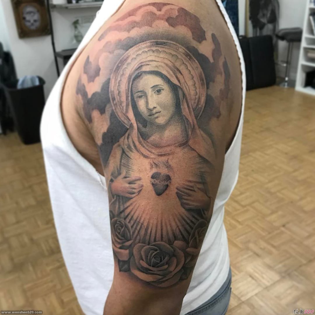 黑色的简易纹身素描风格人物肖像纹身图案