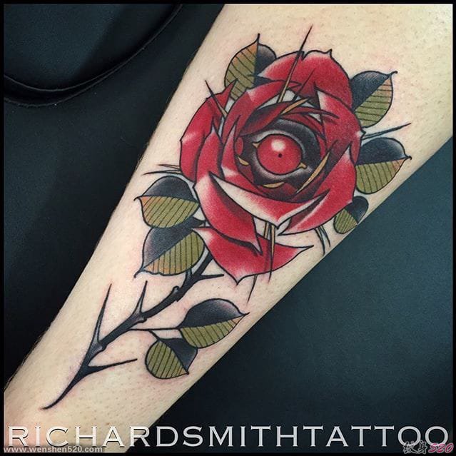 来自理查德擅长新传统纹身动物和玫瑰花纹身图案