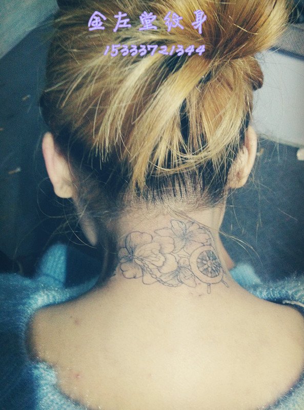 脖子玫瑰纹身 金左堂纹身盖疤痕修改纹身 安阳纹身 水冶纹身