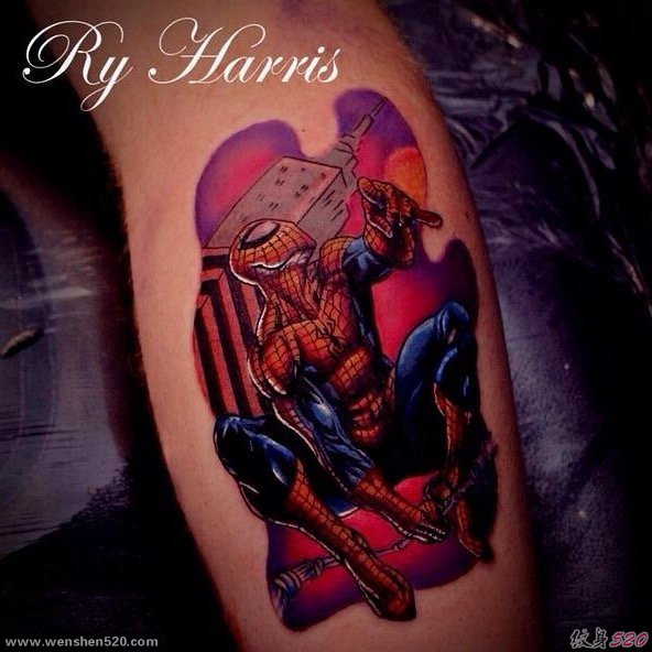 手臂上彩色动漫人物的纹身蜘蛛侠卡通纹身小图片