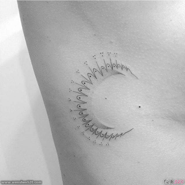 15款女神纹身小清新纹身月亮简单个性线条纹身图案