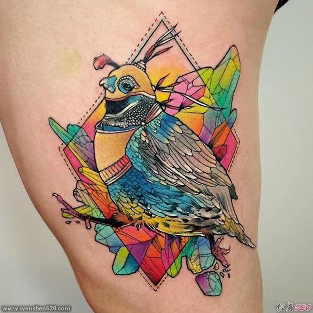 五颜六色的可爱动物图案纹身水彩风格