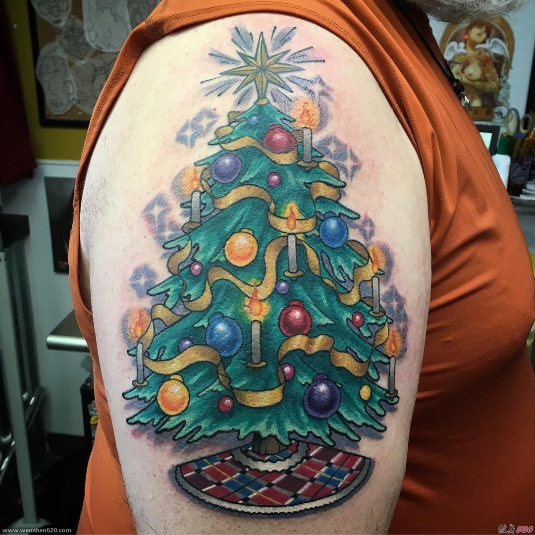 各种漂亮的圣诞树和圣诞老人纹身图案